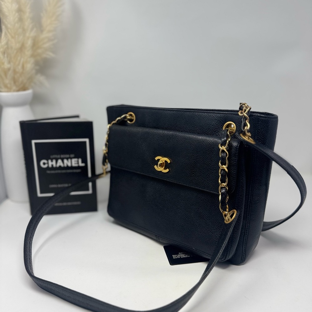💯 Authentic Chanel Black Caviar CC  24K gold plated hardware Shoulder Bag - Picture 3 of 13